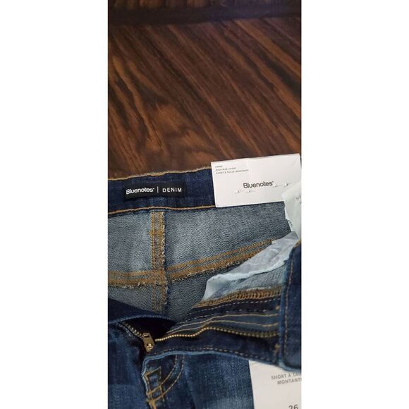NEW WITH TAGS WOMENS BLUE NOTES DENIM SHORTS - Picture 3 of 6